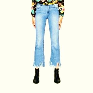 Zara Trafaluc Frayed Hem Blue Jeans